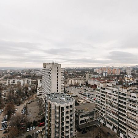Main Street Sky House Apartments Kisinyov Kültér fotó